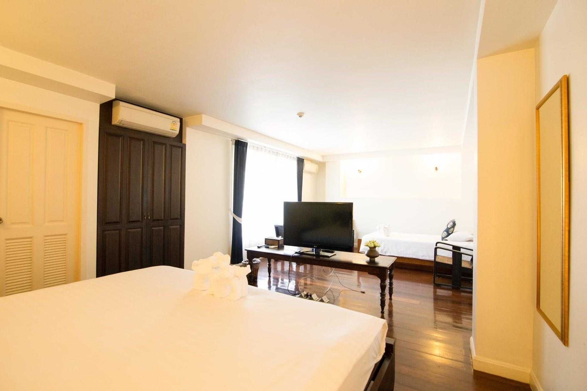 Khách sạn Ssip Boutique Dhevej (adults Only)