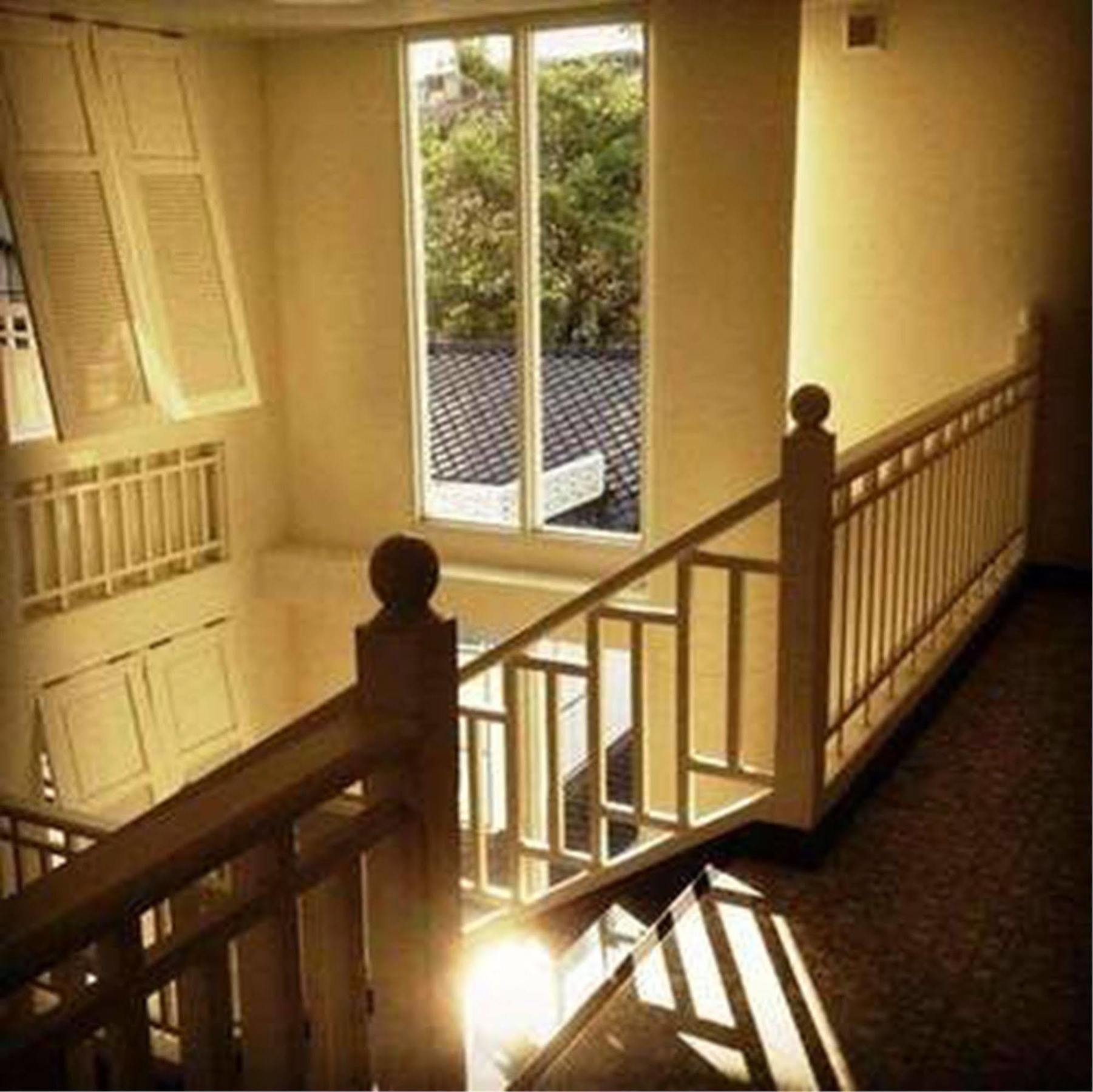Khách sạn Ssip Boutique Dhevej (adults Only)