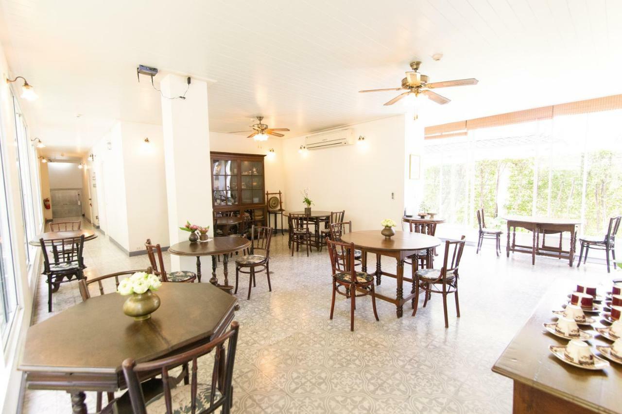 Khách sạn Ssip Boutique Dhevej (adults Only)
